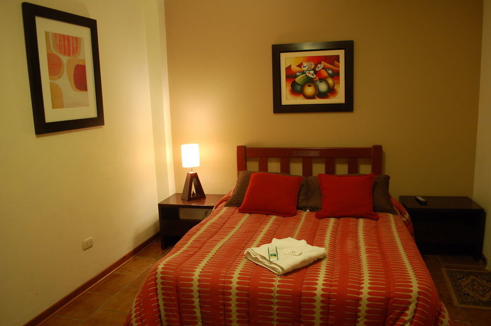 Casa Wayra B&B Miraflores Lima Buitenkant foto