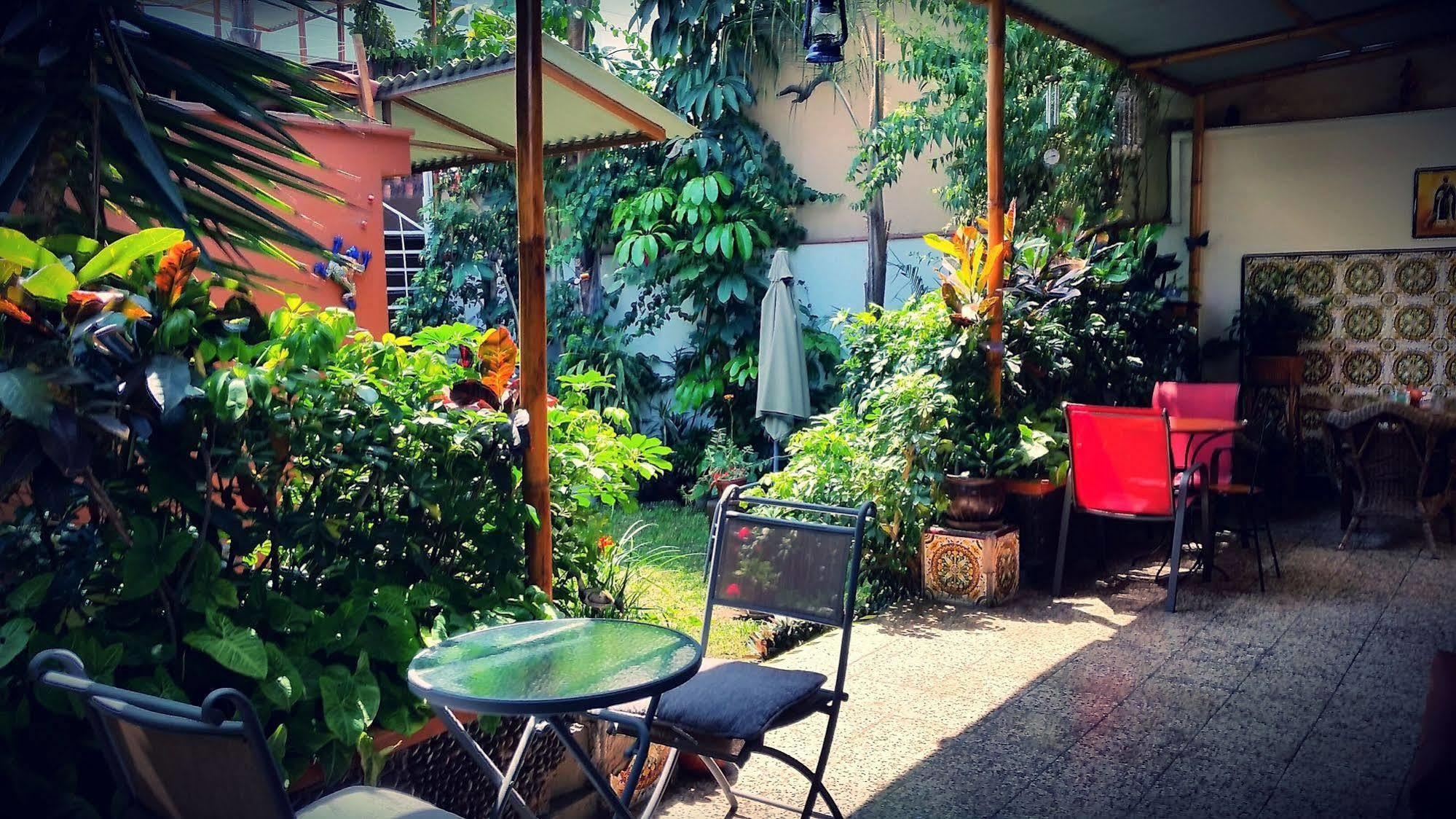 Casa Wayra B&B Miraflores Lima Buitenkant foto