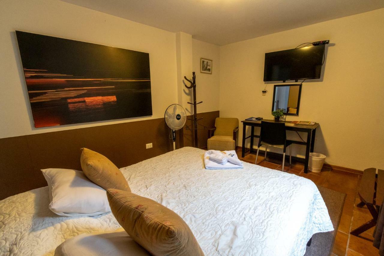 Casa Wayra B&B Miraflores Lima Buitenkant foto