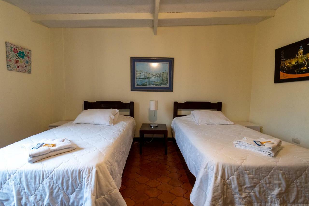 Casa Wayra B&B Miraflores Lima Buitenkant foto