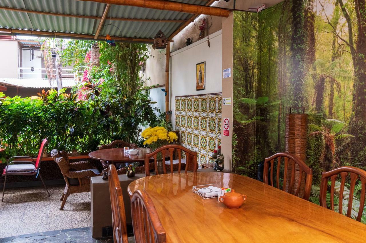 Casa Wayra B&B Miraflores Lima Buitenkant foto